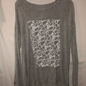 Guess Collection Women's Gray Heather Floral Long Sleeve T-Shirt Size Medium